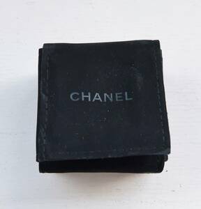 シャネル CHANEL リングピアス イヤリング アクセサリー 用 保管 ベロアケース ジュエリー ケース 純正 美品　即決 送料込み【2】