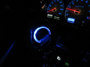 S13シルビア180SXに日産キーシリンダー青LEDリング照明 残光機能付キー照明(イグニッションキー_キーリング_キーイルミ)(s14等も？)