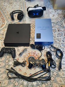 豪華セット　薄型PS4　CUH-2000A　本体一式 　PS2 cech-39000　ブルー　本体一式　動作品　おまけ付き　送料無料