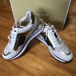 マイケルコース【MICHAEL KORS】スニーカー　7.5M (24.5cm)新品・箱入り