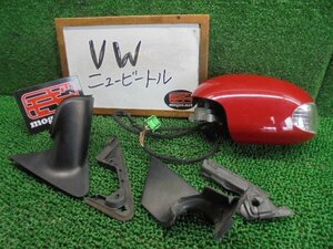 8EW5680 DB2)) フォルクスワーゲン ニュービートル ABA-9CBFS 2008年 EZ右ハンドル 純正 ウィンカー付電格サイドドアミラー左　1CO853493E