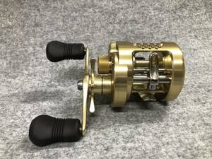 SHIMANO シマノ 03 カルカッタ コンクエスト 300 右巻き A-RB 美品 即決 雷魚 ライギョ ビッグベイト