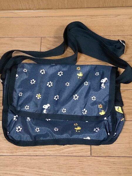 【未使用】LeSportsac　スヌーピー　ショルダーバッグ　コラボ