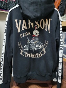 新品同様！VANSON★ZIPパーカー☆武装戦線★デスラビット☆2023年最新モデル★サイズL☆クローズ×ワースト★定価20,000円超えてます！