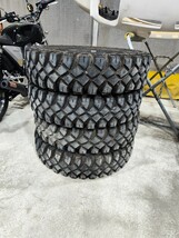 クリーピークローラー ４本セット 2023年3月取付 16インチM8090 7.00-16 6PR MAXXIS マキシス ジムニーJA22 JA11 MTオフロードマッドタイヤ_画像1