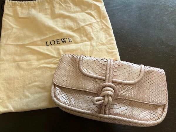 希少品　LOEWE ロエベ　クラッチバッグ　パイソン　ピンク