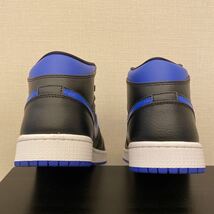 ★美品★ナイキ/NIKE /AIR JORDAN 1 MID/エアジョーダン1 /サイズ26.5cm/カラーBLACK/HYPER ROYAL-WHITE_画像4