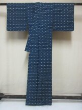 1円 良品 正絹 着物 紬 紺 縞 幾何学 抽象 絣文様 おしゃれ 高級 単衣 身丈148cm 裄63cm【夢職】★★★_画像3