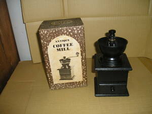 ANTIQUE *COFFEE MILL * длина 19 ширина 10 внутри 10[ хранение /F]