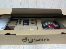 未使用品☆dyson V8 ダイソン SV25 コードレスクリーナー 充電式 掃除機_画像2