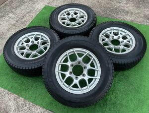 ハイエース 15インチ社外アルミホイール 15x6JJ +25 PCD 139.7穴6 DUNLOP 215/70R15L LT スタッドレスタイヤ 4本セット。AN26