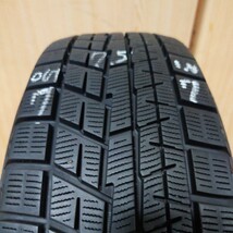 （中古30）ヨコハマ iceGUARD iG60 185/65R15 88Q 17年製 IN・OUTあり　_画像1