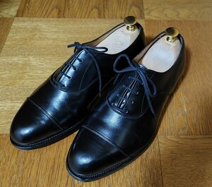 Tricker's 9550/1 US8(UK7.5?) Fit 5 Cap Toes ストレートチップ　Black 黒 St. James collection 元箱有