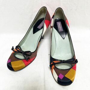 【イタリア製】Emilio Pucci(エミリオプッチ) ヒールパンプス スカーフ柄 表記35ハーフ(22.5~23cm相当)