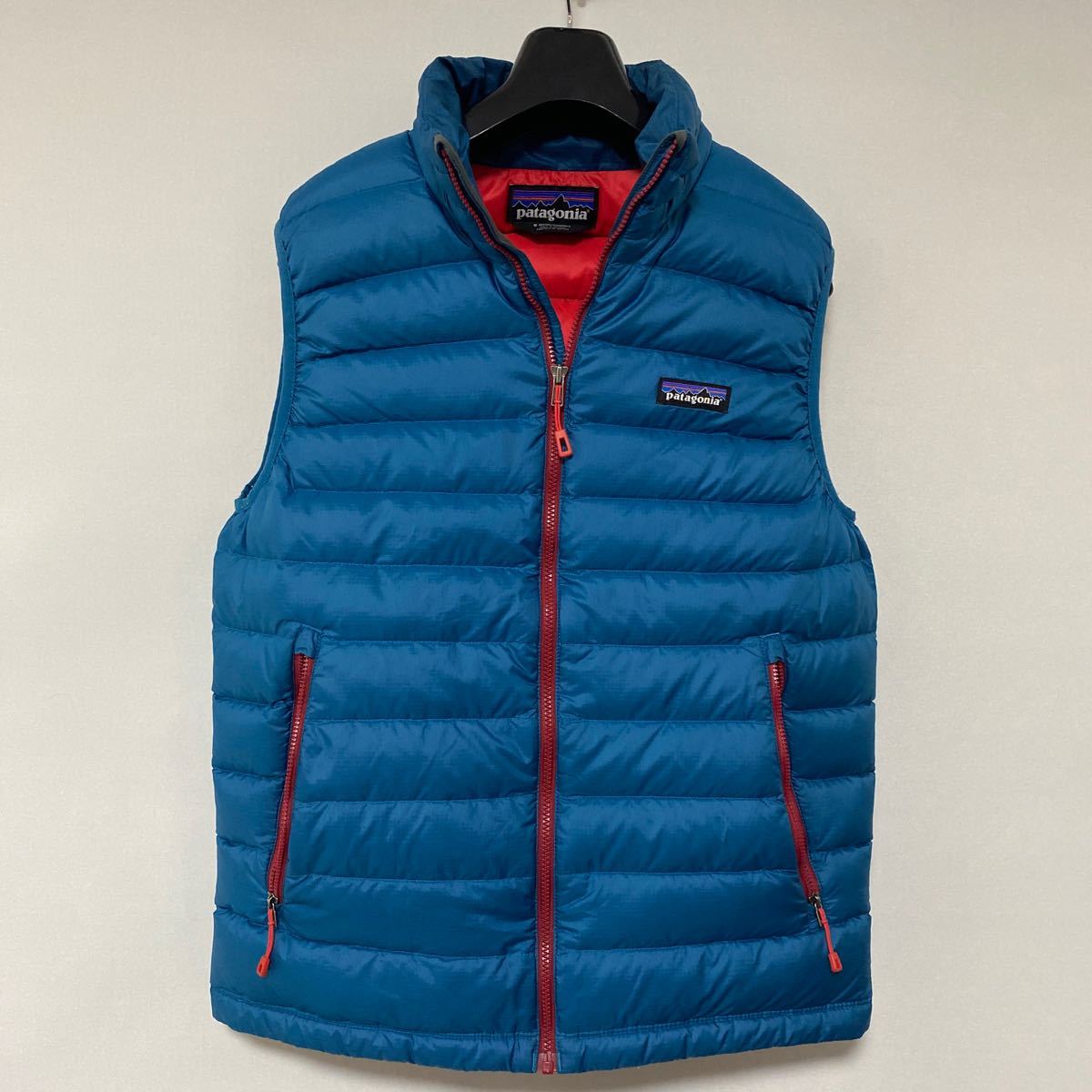 Patagonia ダウンベストS 新品、未使用-