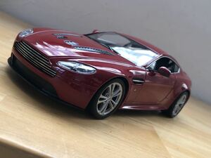 展示歴無！WELLY 1/24 アストンマーチン V12 バンテージ ASTON MARTIN V12 Vantage 