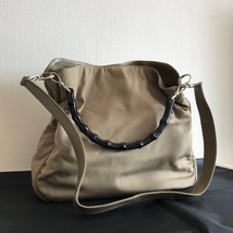 良品　ＧＵＣＣＩ　グッチ　２ＷＡＹ　ショルダーバッグ　バンブー　レディース　メンズ　バッグ　おススメ品_画像2