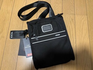 トゥミ　ショルダーバッグ　ブラック　未使用