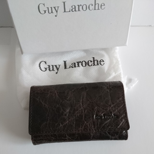 ＜SALE！＞新品未使用 Guy Laroche ギラロッシュ 6連 キーケース ダークブラウン 三つ折り 