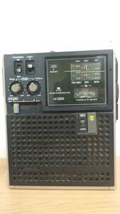 SONY ICF-5500 スカイセンサー　5500 FM/MW/SW ラジオ　3バンドレシーバー 通電確認品