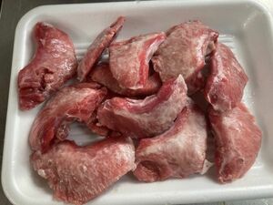 　特売品　ミニ（一口サイズ）インド鮪のホホ肉　500ｇ