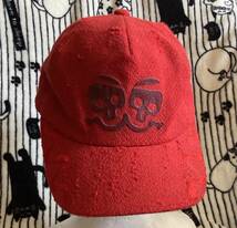超激レアキャップ【rebirth to tabura rasa（リバーストゥタブララーサ）】赤色スナップバック スカル/ダメージ仕様 帽子CAP/フリーサイズ_画像1