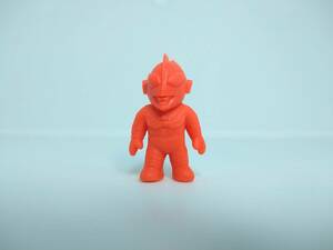 バンダイ　SD　怪獣　消しゴム　にせウルトラマン　オレンジ色　　BANDAI　ザラブ星人　ニセ　偽　フィギュア　赤　Imit　Ultraman　figure