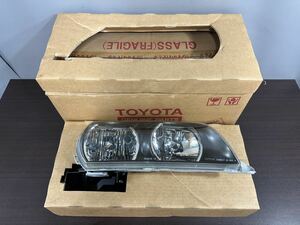 未使用品 TOYOTA トヨタ 81130-22712 ヘッドライト 純正 右用 JZX100 チェイサー 