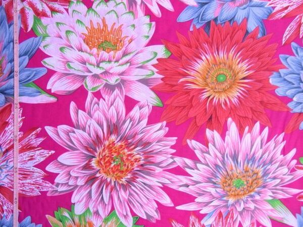 ★Kaffe Fassett(ケイフ・ファセット)♪Tropical Water Lilies：トロピカル・ウォーターリリィ(熱帯スイレン)5212♪105×50★【NE2109-A】