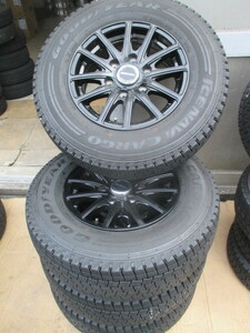 ♪激安バリ山美品！ハイエース/キャラバン用☆195/80R15 107/105L LT☆スタッドレスタイヤ付きアルミホイール☆４本セット