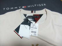 TOMMY HILFIGRER刺繍ロングTシャツ「アイボリー（L）サンプル特価。定価9000円（税別）　新品未使用_画像1