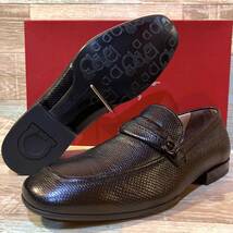 【定価十万程・着用一回以下】Salvatore Ferragamo フェラガモ ガンチーニ ビットローファー US7EE 25.0-25.5cm程 黒 型押カーフ リザード_画像1