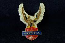 ◎ HONDA moto ピンバッジ GOLD WING Eagle W18㎜ rcitys ホンダ ゴールドウイング f6b GL1000GL1100GL1200GL1500GL1800 トライク_画像1