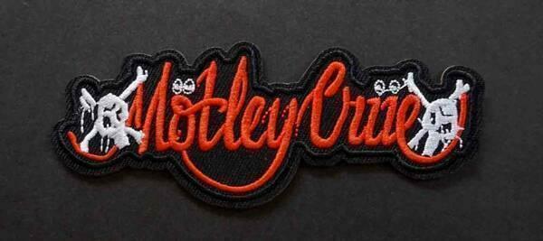 両端髑髏MC赤黒白 英語ロゴ ■新品『Motley Crue』モトリー・クルーMtley Creは、アメリカ　ヘヴィメタル・バンド 刺繍ワッペン激渋■音楽