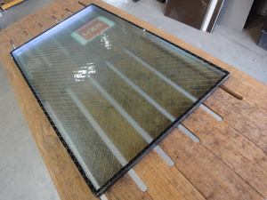 S-704　リクシル　複層ガラス ペアガラス　約　553ｘ913ｘ25㎜　明り取り　窓 サッシ関連 DIY リフォーム 修理 補修