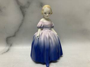 ROYAL DOULTON ロイヤルドルトン マリー Marie HN1370 陶器人形 置物 インテリア