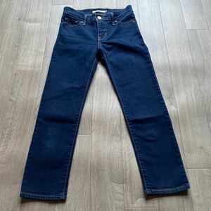 送料無料 古着ジーンズ【Levi's312 SHAPING SLIM W24インチ】