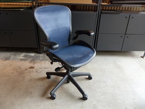 b. ジャンク｜Herman Miller ハーマンミラー|Aeron Chair アーロンチェア|クラシックB｜AE111PWB