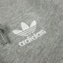 新品★アディダス オリジナルス/adidas/フレンチテリー トレフォイル エッセンシャルズ パーカーT96/958灰/【L】_画像3