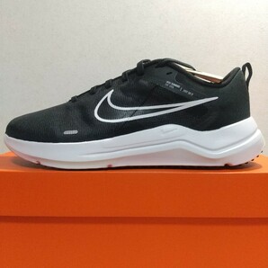 ☆新品☆ NIKE(ナイキ) Downshifter12（ダウンシフター12）ランニングシューズ 26.5cm 4E ブラック/ホワイト 【送料無料】 