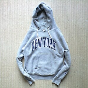 即決 USA製 赤タグ 12.5oz 肉厚 NEW YORK プリント Champion REVERSE WEAVE プルオーバー パーカー Mサイズ グレーの画像1