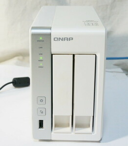 QNAP TS-220 2ベイ Turbo NAS HDD-LES 中古 動作確認済