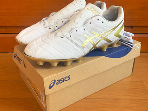 asics DS LIGHT アシックス サッカースパイク 26cm US8 白/金 ホワイト/ゴールド 1103A068-122 まだまだ使用できます。