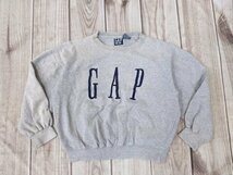 11．80s GAP オールドギャップ 紺タグ ヴィンテージ デカロゴ 短丈 ショート丈スウェットシャツ トレーナー 90s レディースM グレー紺206_画像1