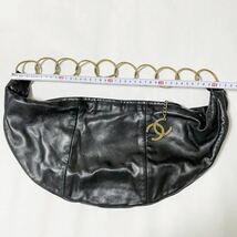 【激レア】正規品 CHANEL シャネル チェーンバッグ　ショルダーバッグ ブラック　レザー 無地 革 ワンショルダーバッグ バッグ _画像10