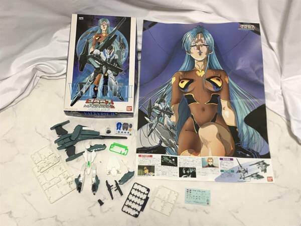 ★ポスター付き★【超時空要塞マクロス】MACROSS Ⅱ LOVERS AGAIN VALKYRLE Ⅱ 1/100 VF-2SS ネックスバルキリーⅡ スーパーアームドパック