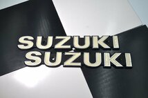 GSX400E ザリ 貴重 凹み型 タンクエンブレム 2枚セット SUZUKI 検/ GS400 GS400E GS425 GSX250E GT380 GT750 ゴキ シビエ マーシャル_画像1