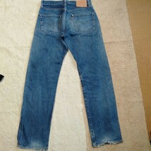 か010 Levi's リーバイス W30 綿100％ 501XX 米国製 デニムパンツ ジーンズ_画像2