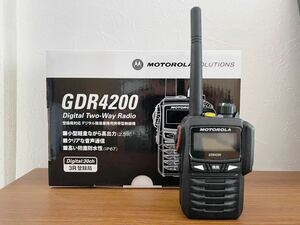 ①使用極少 箱付き！ほぼ新品 モトローラ MOTOROLA GDR4200 1台フルセット ヤエス icom standerd デジタル簡易無線 kenwood 