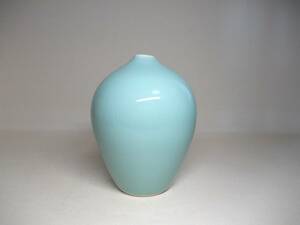  celadon vase Matsumoto therefore . structure 